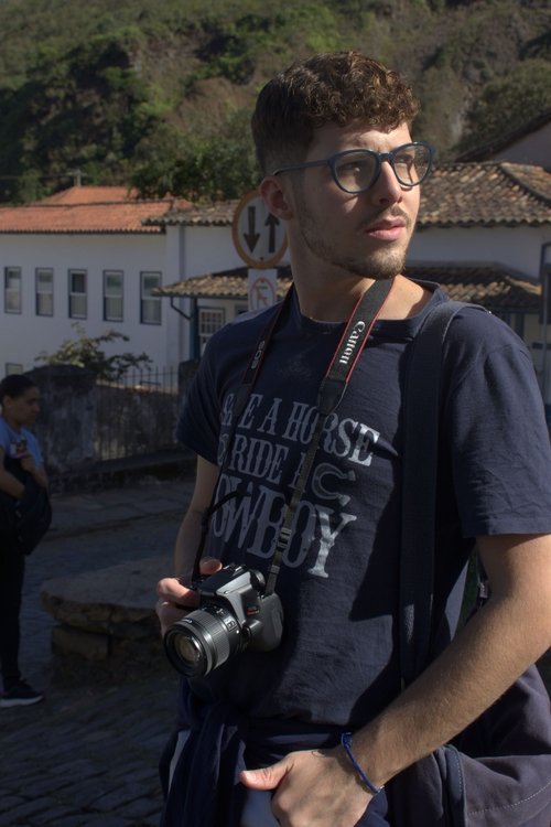 Felipe Andolpho as Eric