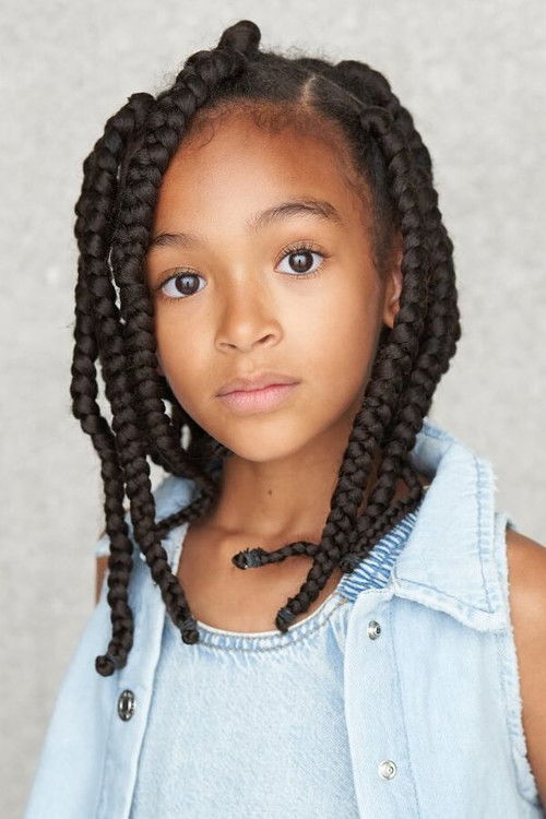 Valexia Boulianne as Jujube (Licorne)