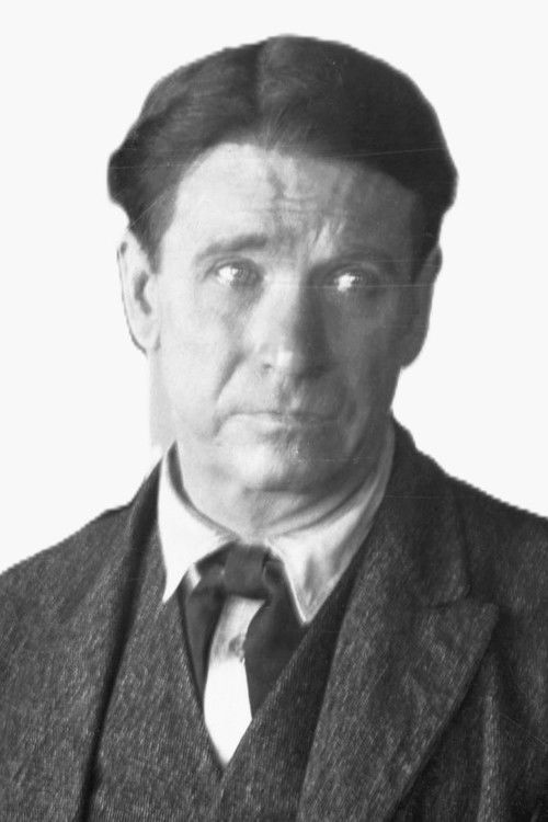Barney Gilmore as Pat Kelly