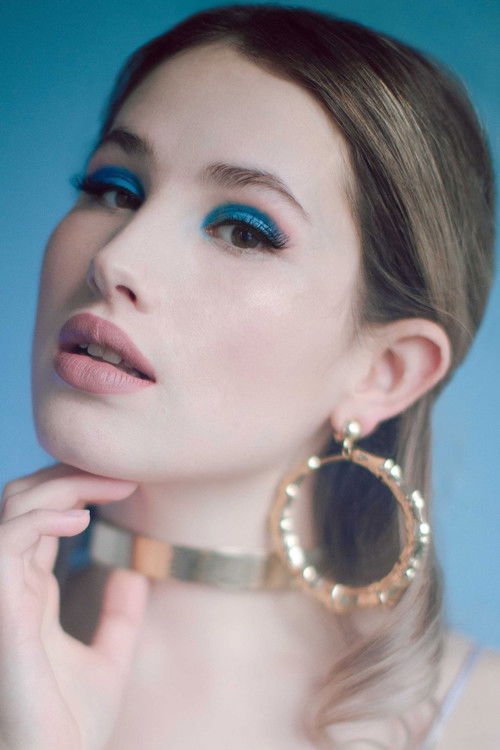 Valerie Lighthart as Ash