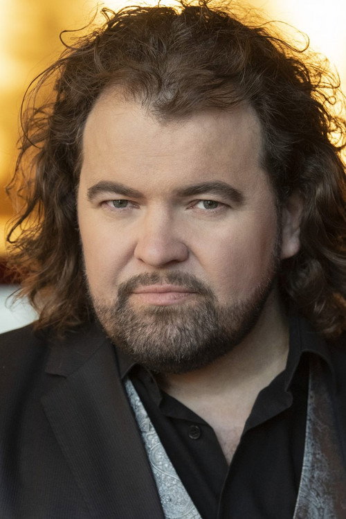 Vaidas Vyšniauskas as Opera Singer