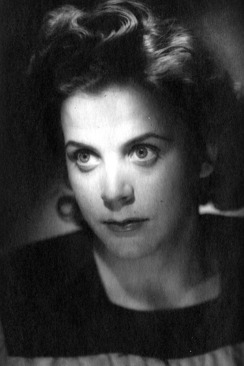 Rauha Puntti as Nuori nainen sirkus yleisön joukossa (uncredited)