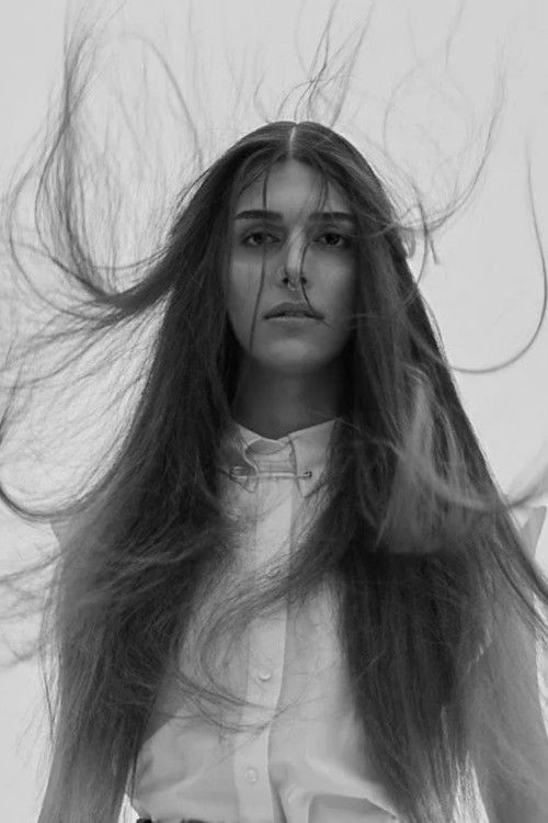 İris Mozalar as Kendisi