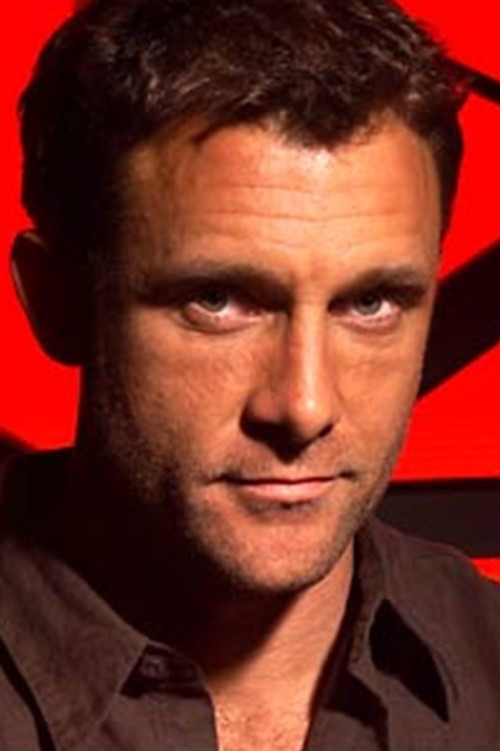 Justin Carroll as Erick Muller