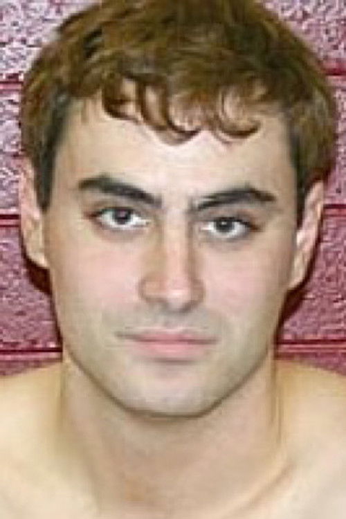 Jonathen Cummings as 