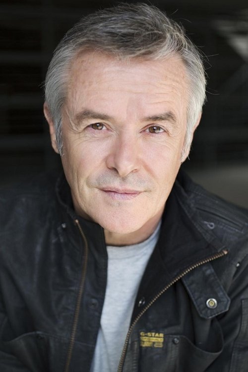 Sean Dennehy as Gary