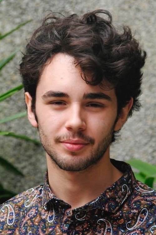 Juan Marcos Bracco Arancet as Javier