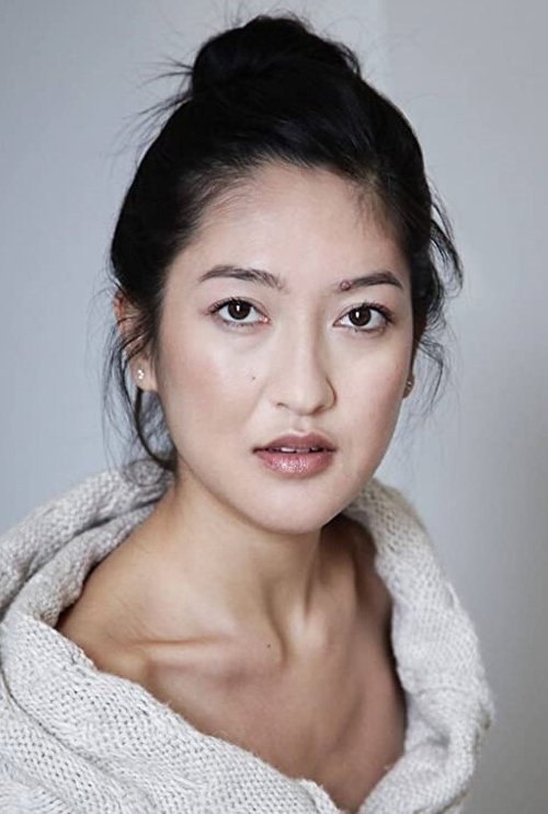 Mi Kwan Lock as Lily Chang