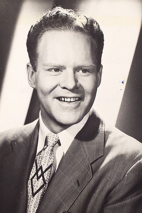 Mark Allen as Poker Player (uncredited)