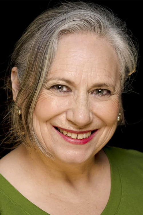 Dori de Almeida as Abuela