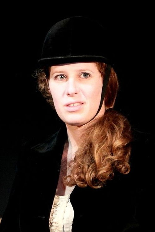 Fruzsina Eszes as Kati