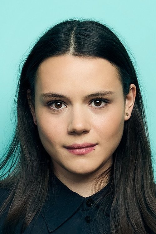 Lilith Grasmug as Louise