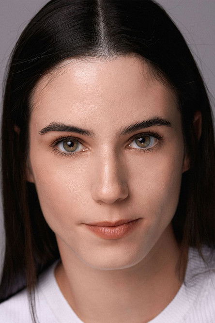 Tania Santana as Paula