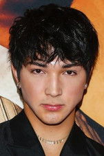 Krystian Embradora as Mietek