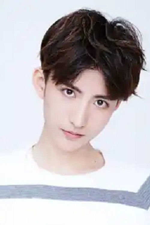 Jin Yongsan as Six Ears