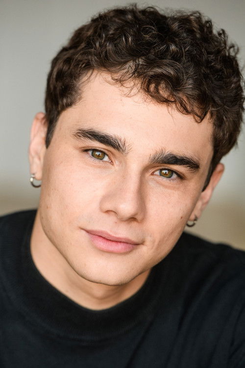 Émile Ouellette as Paul