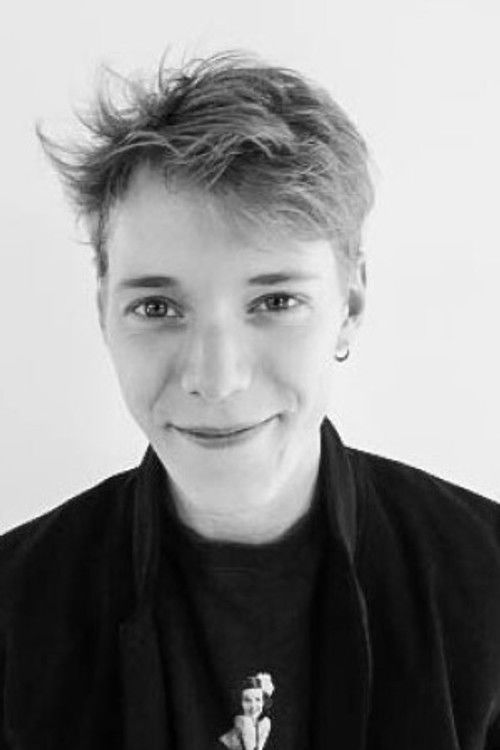 Tom Guittet as Legris