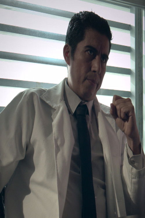 Adrían Díaz de León as Dr. Mendieta