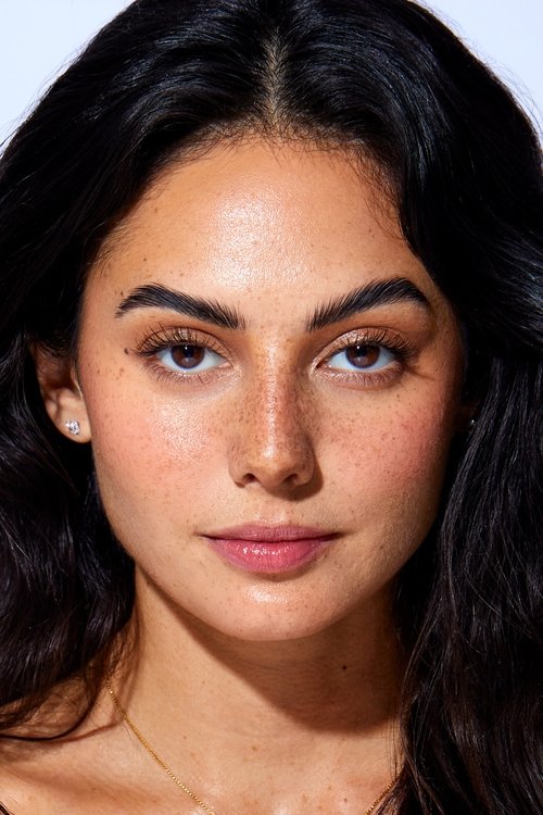 Pardis Saremi as Sofia Bloome