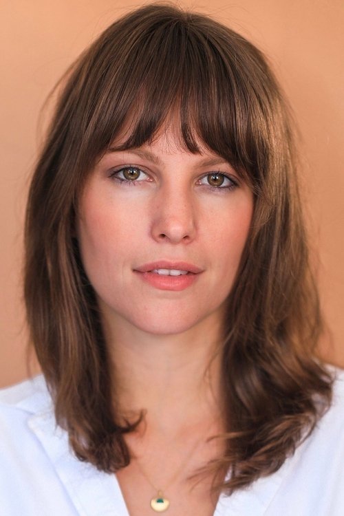 Jana Nawartschi as Candace mack