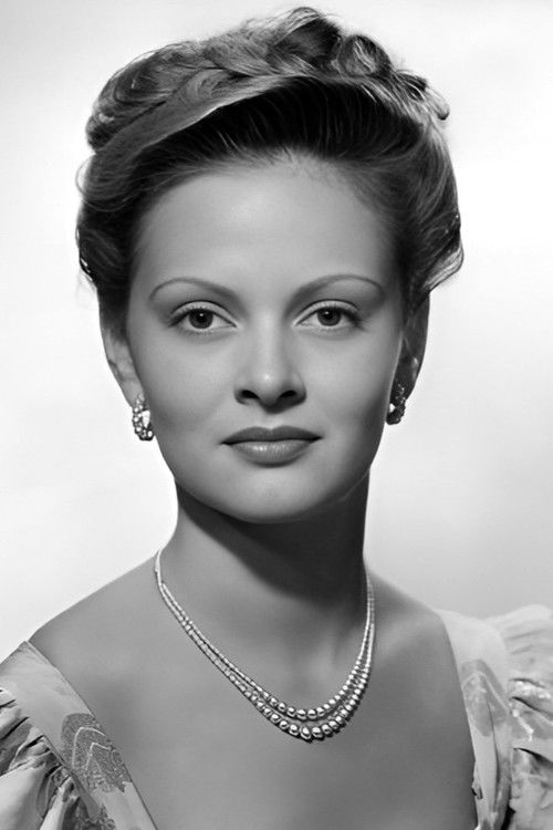 Daun Kennedy as June Bailey