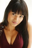 Deedee Kumphasee as Chompoo