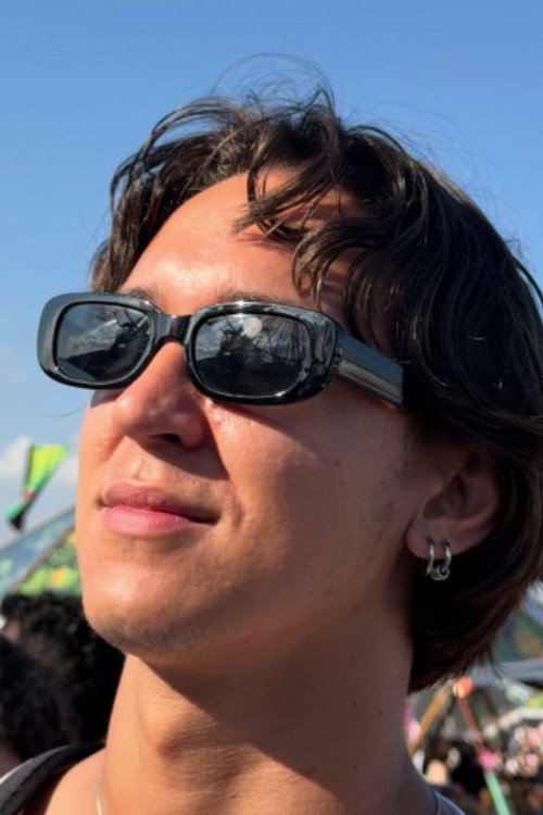 Danyel Viana as Monster