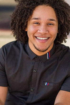 Fray Forde as Desi West