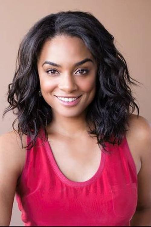 Alesha Renee as Aria Livewell