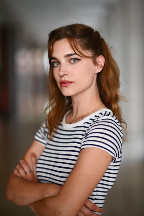 Lidija Kordić as Larisa (Voice)