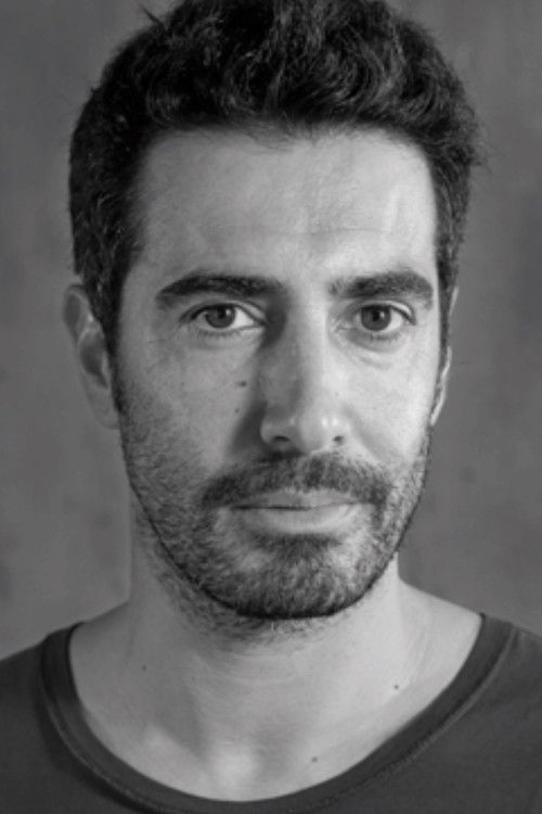 João Tempera as Miguel Torres