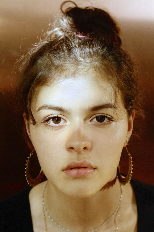 Jamilah Bagdach as Roza