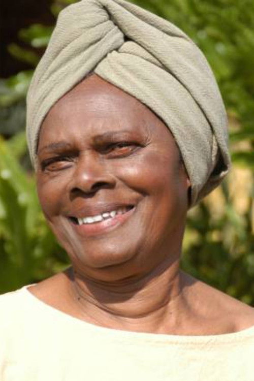 Chica Lopes as Romana's friend