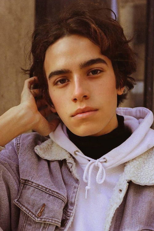 Théo Malet as L'Éphèbe