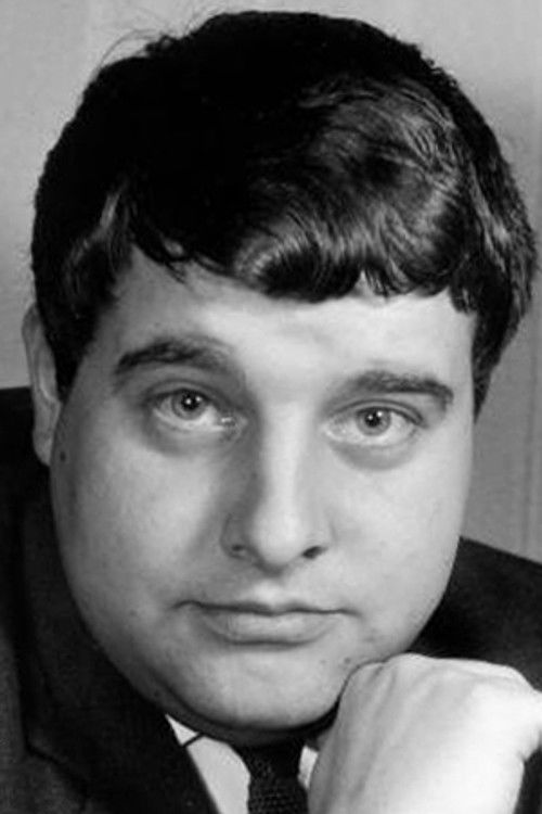 Norbert Schultze Jr. as Max