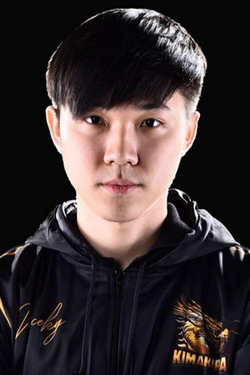 Suwijak Mahatthanachotwanich as Pat's Friend 2