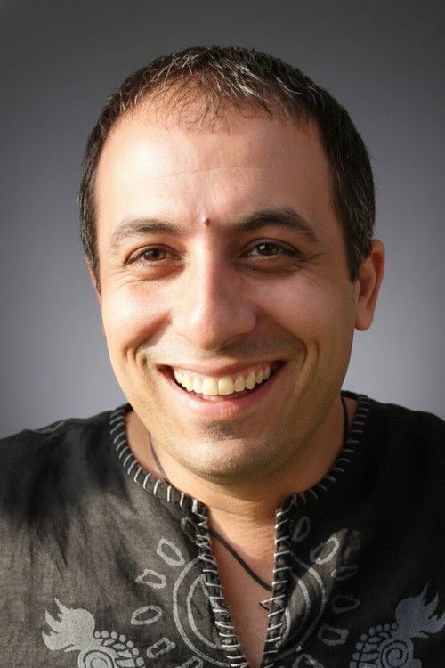 Mahmut Gürses as Avukat