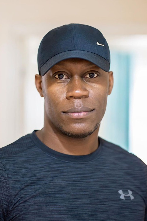 Ewan Alman as Fraser