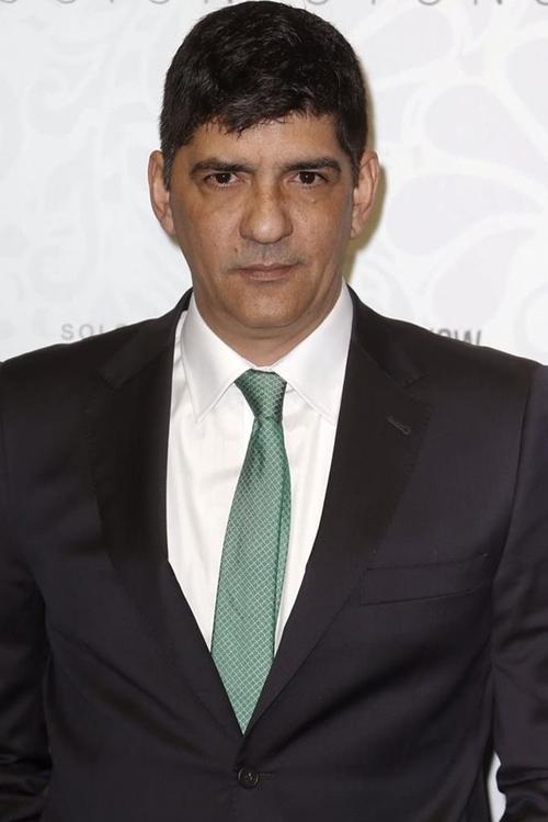 Pablo Durán as Cardona