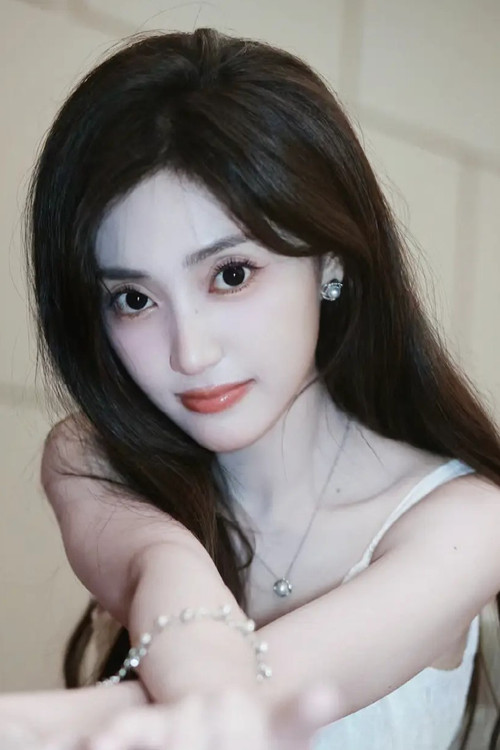 Zhang Ruoxi profile photo