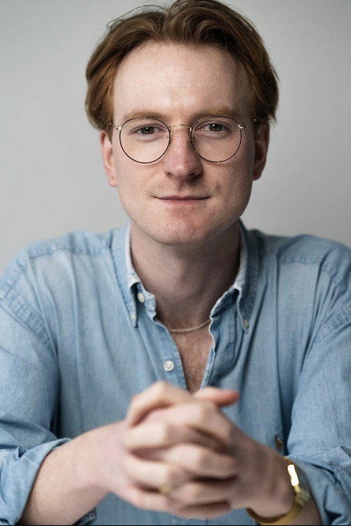 Toby Jeffries as Thomas