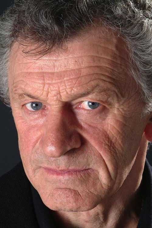 Bernard Lincot as Janvier