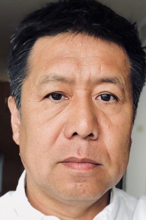 Tao Yang as Young Erku