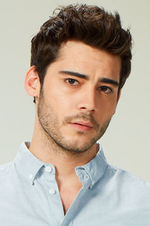 Berkay Hardal as Yağmur Duru