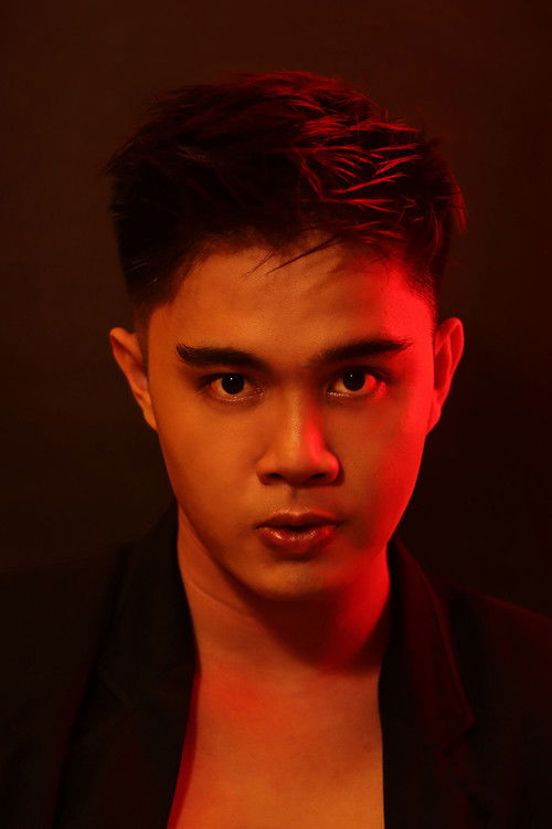 Keiko Carasig as Man