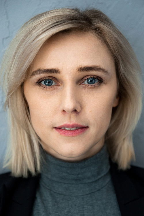 Mariya Russkikh as Lieutenant Semenova