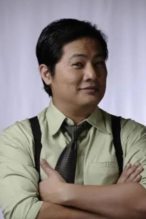 Smokey Manaloto as Bill Kosme