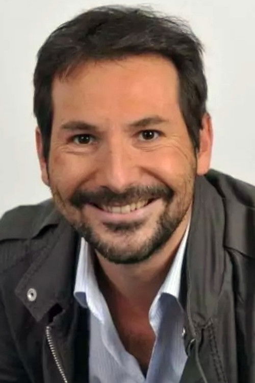 Régis Mailhot as Self