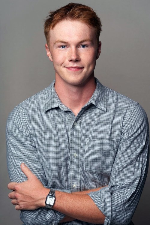 Braden McCawley as Spencer