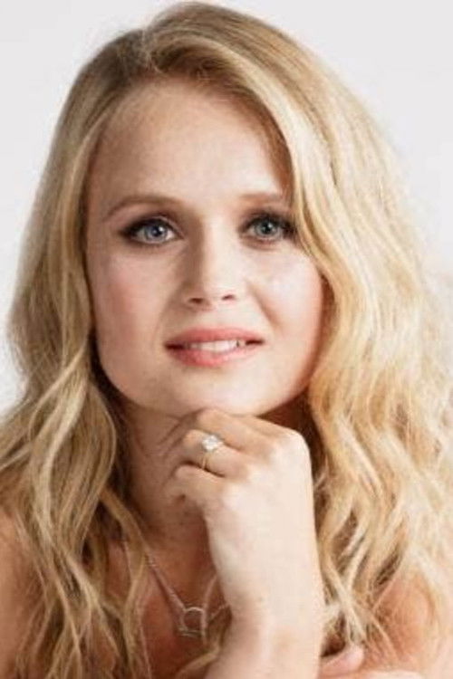 Rebekah Palmer as Skye